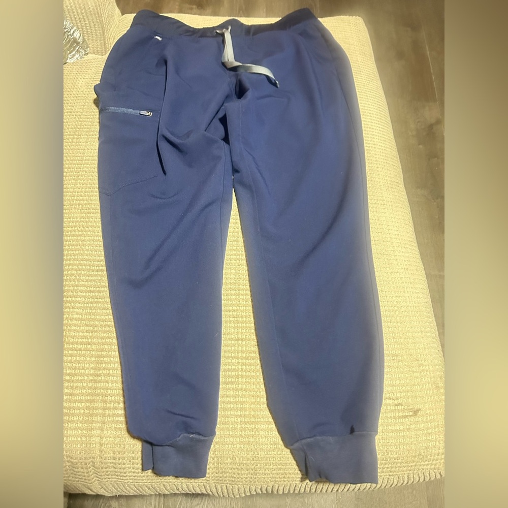 Figs women Navy Blue Jogger